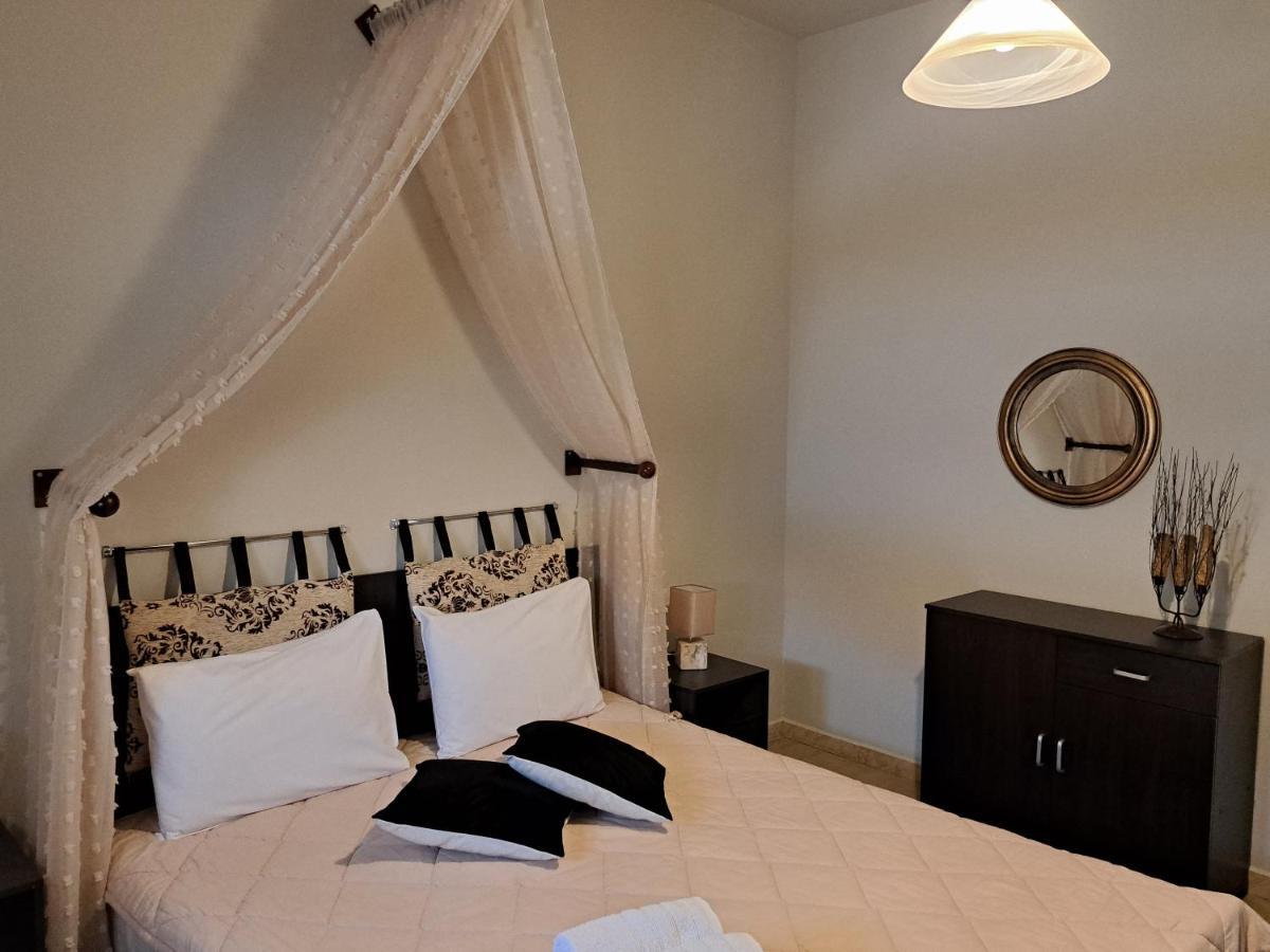 Aelia Apartment